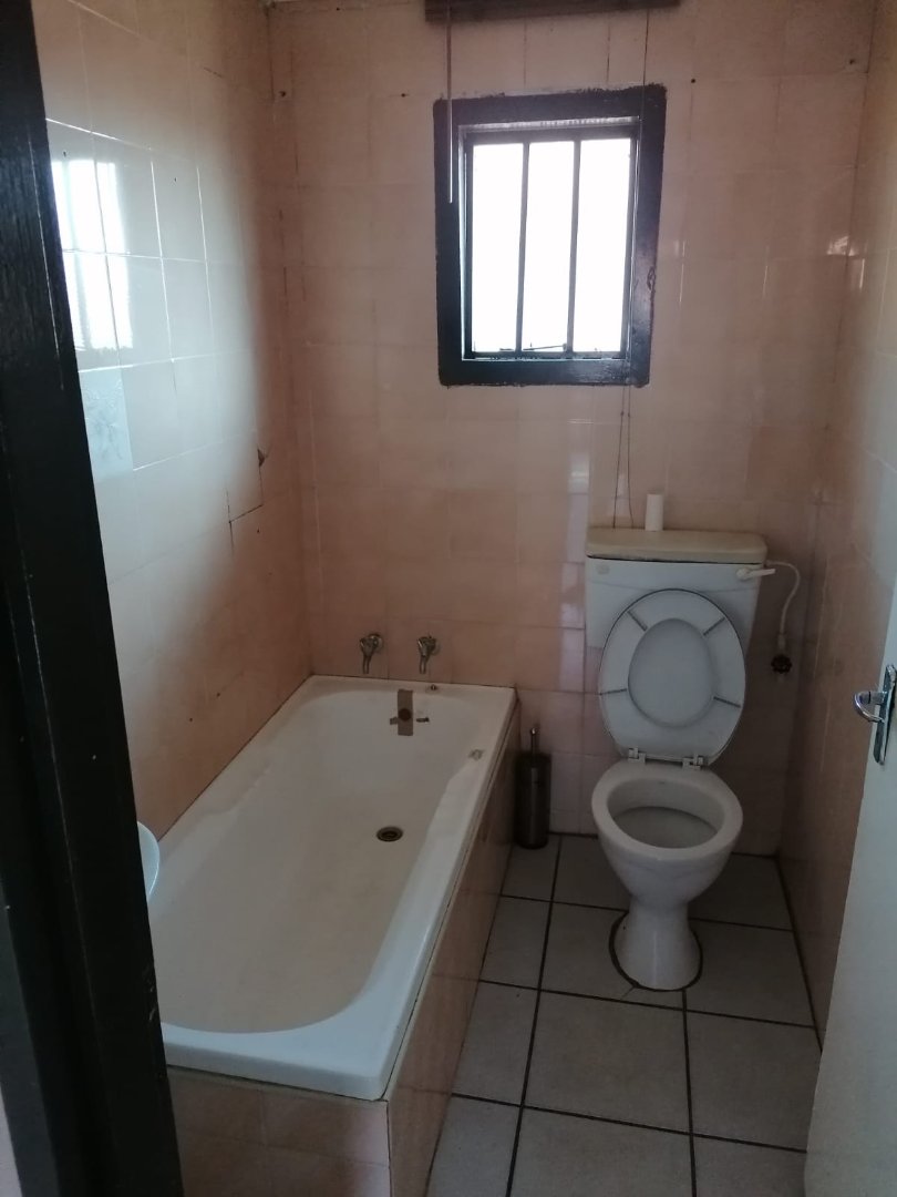 To Let  Bedroom Property for Rent in Mabopane Unit X North West